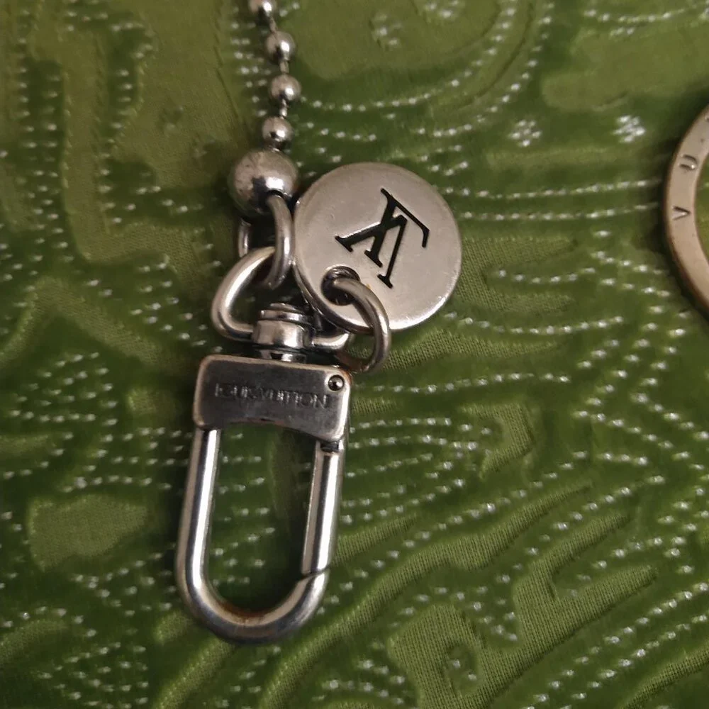 Louis Vuitton Monogram ID Porte Cles Chain Holder